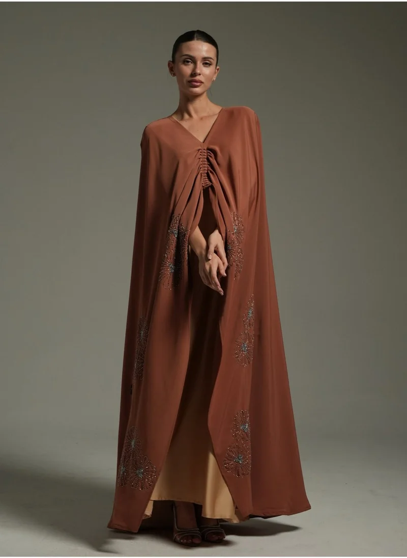 Meem by Mariyah Embellised cape abaya with inner